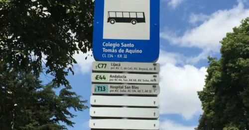 PARADERO SITP COLEGIO SANTO TOMAS DE AQUINO  042A01